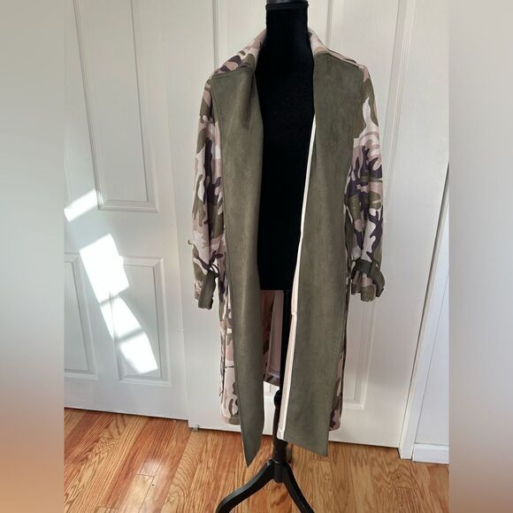 Jayley Camouflage Metallic Shimmer
Faux Suede Trench one size - Picture 12 of 16